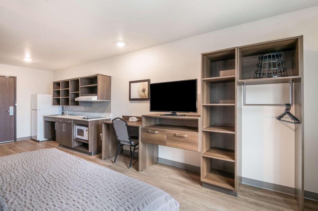 Woodspring Suites Missoula Bagian luar foto