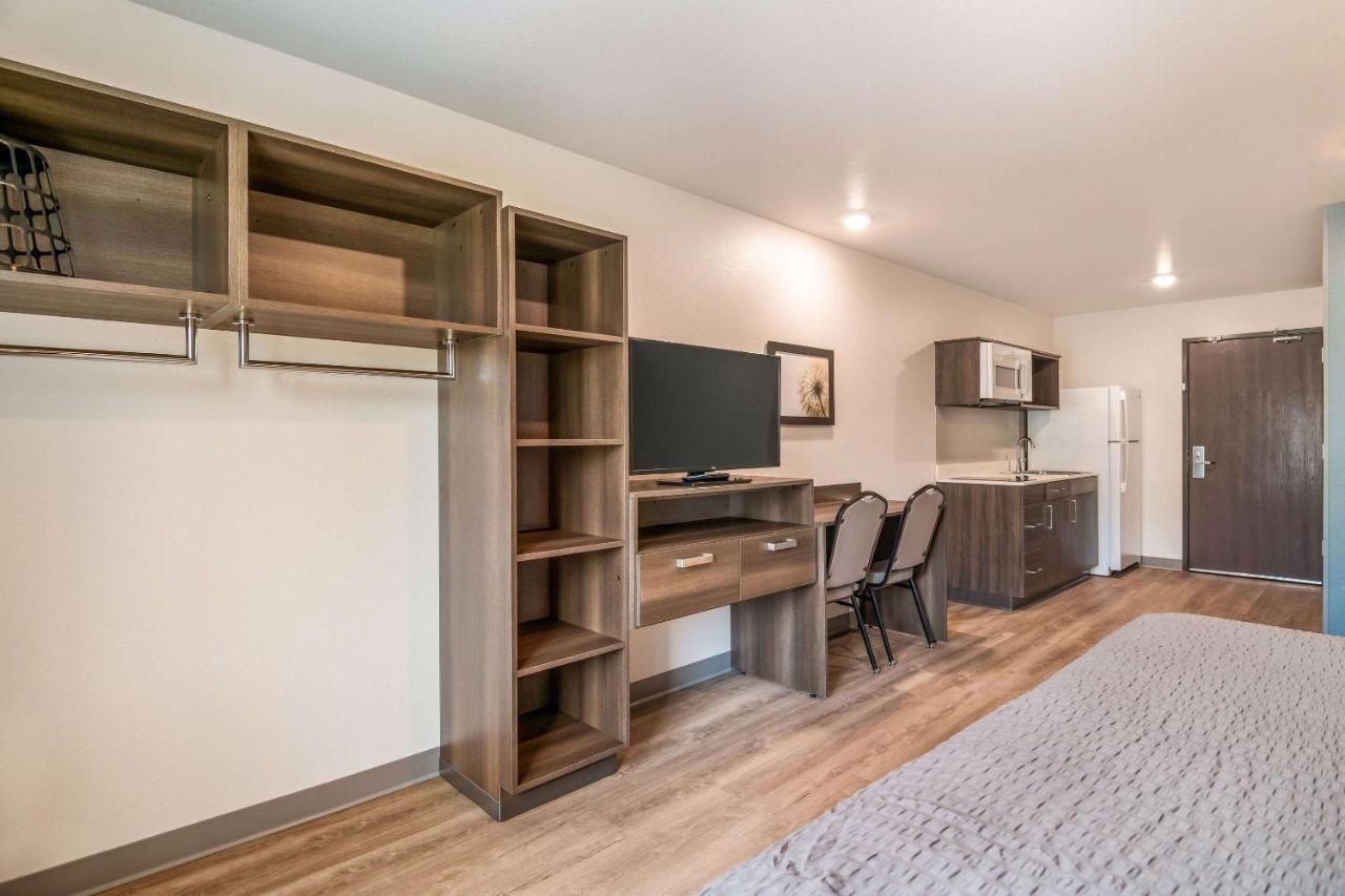 Woodspring Suites Missoula Bagian luar foto