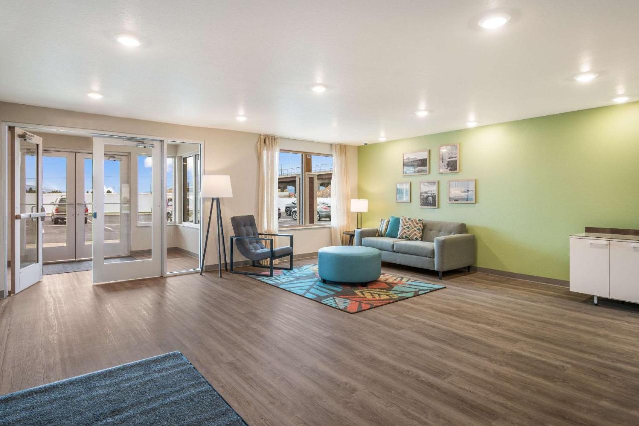 Woodspring Suites Missoula Bagian luar foto